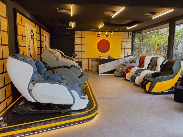 Showroom Hasuta Long Biên với không gian rộng rãi, cho khách hàng thoải mái trải nghiệm